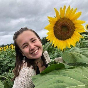 Meet your Posher, Abby